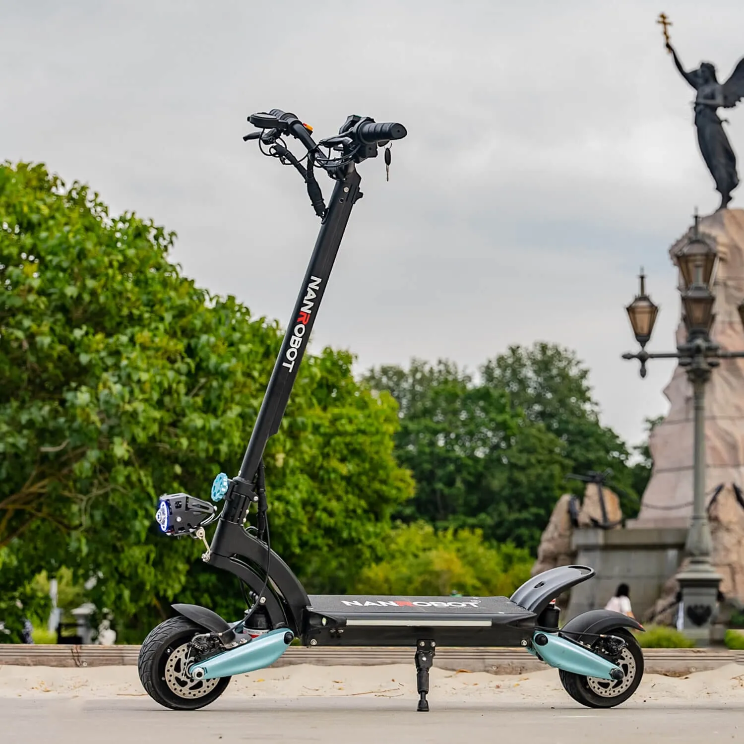 Nanrobot Lightning 3.0 Electric Scooter