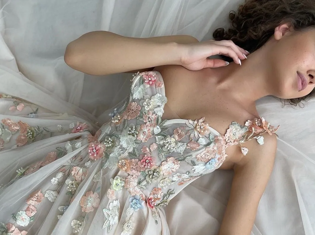 Wenkouban Champagne Sweetheart Tulle Prom Dresses Sleeveless Handmade Flowers High Slit A-Line Prom Gowns Wedding Party Dresses